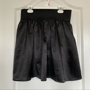 ⚡️ Black Satin Skirt